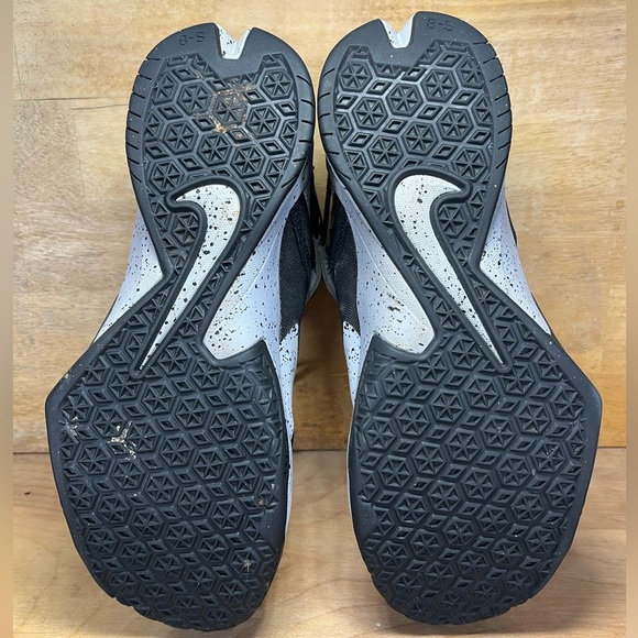 Nike Lebron Zoom Soldier 8 VIII Womens Size 10.5 Basketball Shoes 688579-001 - Picture 7 of 8